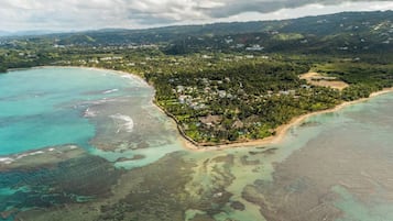 Vila, 4 quartos, para fumantes, piscina particular | Fachada