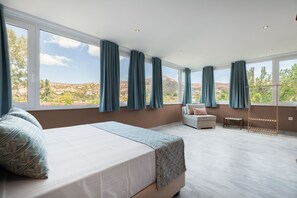 Villa | 5 bedrooms - Scarlet O in Thimari (Saronikos)