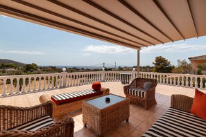 Villa | 5 bedrooms - Scarlet O in Thimari (Saronikos)