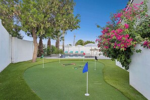 Property grounds - The Lounge - Resort-Style Heated Pool - Pickleball (Phoenix)