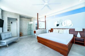 3 bedrooms, iron/ironing board, travel cot, WiFi - Luxurious Elite Villa w/Pool and Beach Access (12) (Providenciales)