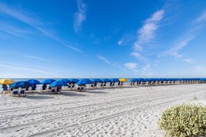 Beach nearby - Stunning 4-Bed with Ocean View in Ocean Lakes Golf Cart | Site 1199 (Myrtle Beach)