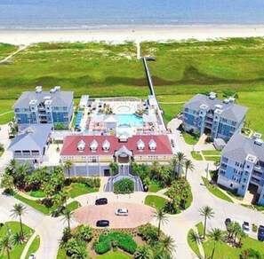 Exterior - Welcome to A Wave Away- Pointe West Galveston, Your Perfect Getaway! (Galveston)
