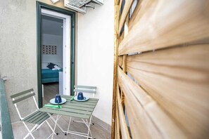 Superior Double Room, Balcony | Outdoor dining - L'Arca di Noè (Sorrento)