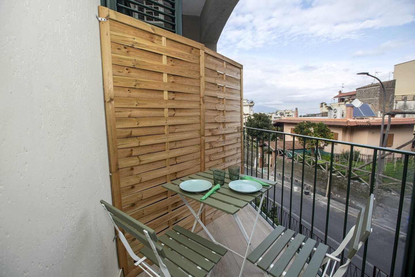 Superior-Doppelzimmer, Balkon | Speisen im Freien