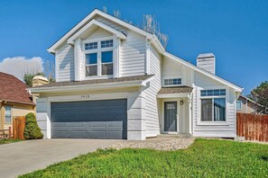 House (4 Bedrooms) | Front of property - 9428 Tranquil Morning (Colorado Springs)