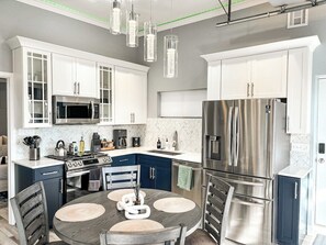 Interior - 2201 W Colorado (Colorado Springs)