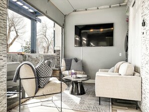 Interior - 2201 W Colorado (Colorado Springs)