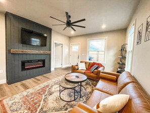 Interior - 22 N Chestnut (Colorado Springs)