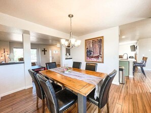Interior - 1040 Pond Side (Colorado Springs)