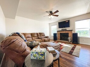 Interior - 1040 Pond Side (Colorado Springs)