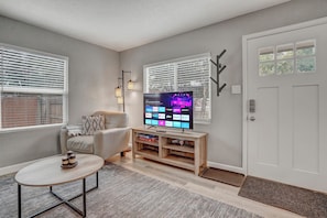 House (2 Bedrooms) | Interior - 1313 Cooper (Colorado Springs)