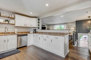 Interior - Family Vacation Home With Trampoline (Colorado Springs)