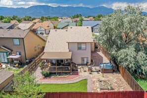 Interior - Hot Tub Retreat Near Fort Carson (Colorado Springs)