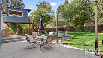 House (5 Bedrooms) | Front of property