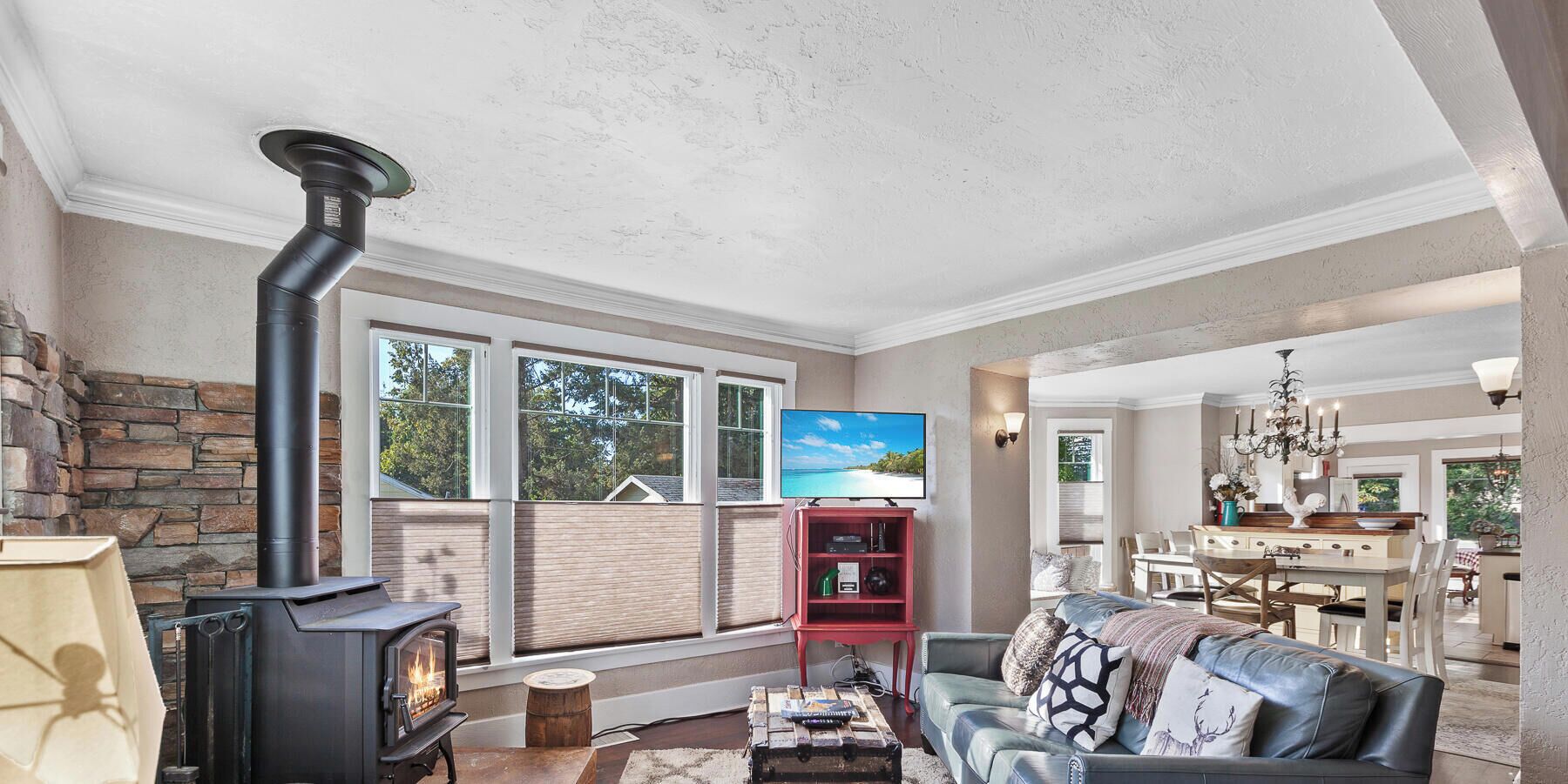 House (5 Bedrooms) | Interior