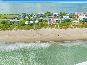Interior - Waterfront Fishing Pier Walk to Beach (Cocoa Beach)