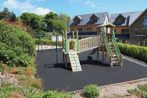Children’s area - 3 Keepers Cottage, Hillfield Village (Dartmouth)