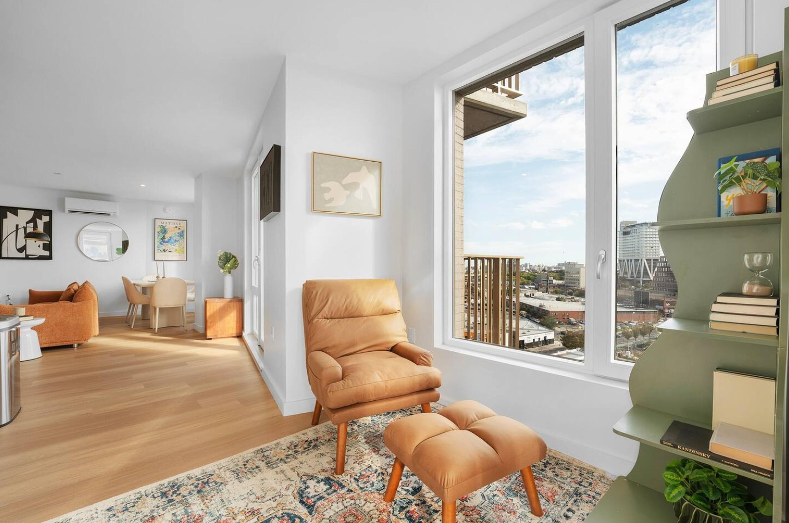 Premium Penthouse, 3 Bedrooms, Balcony | Living area