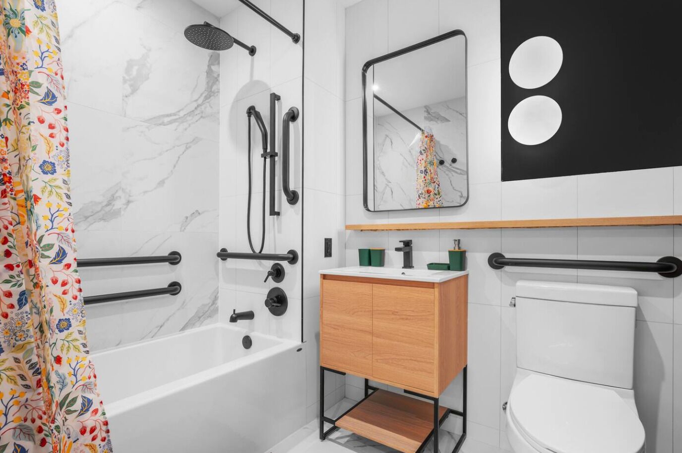 Suite estudio Confort, balcón, vista a la ciudad | Baño