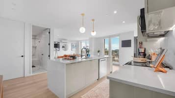 Premium Penthouse, 3 Bedrooms, Balcony | Private kitchen | Full-size fridge, microwave, oven, stovetop