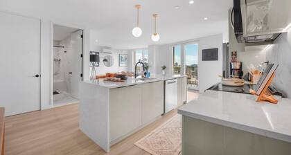 Chic Brooklyn Stay Steps to G Train