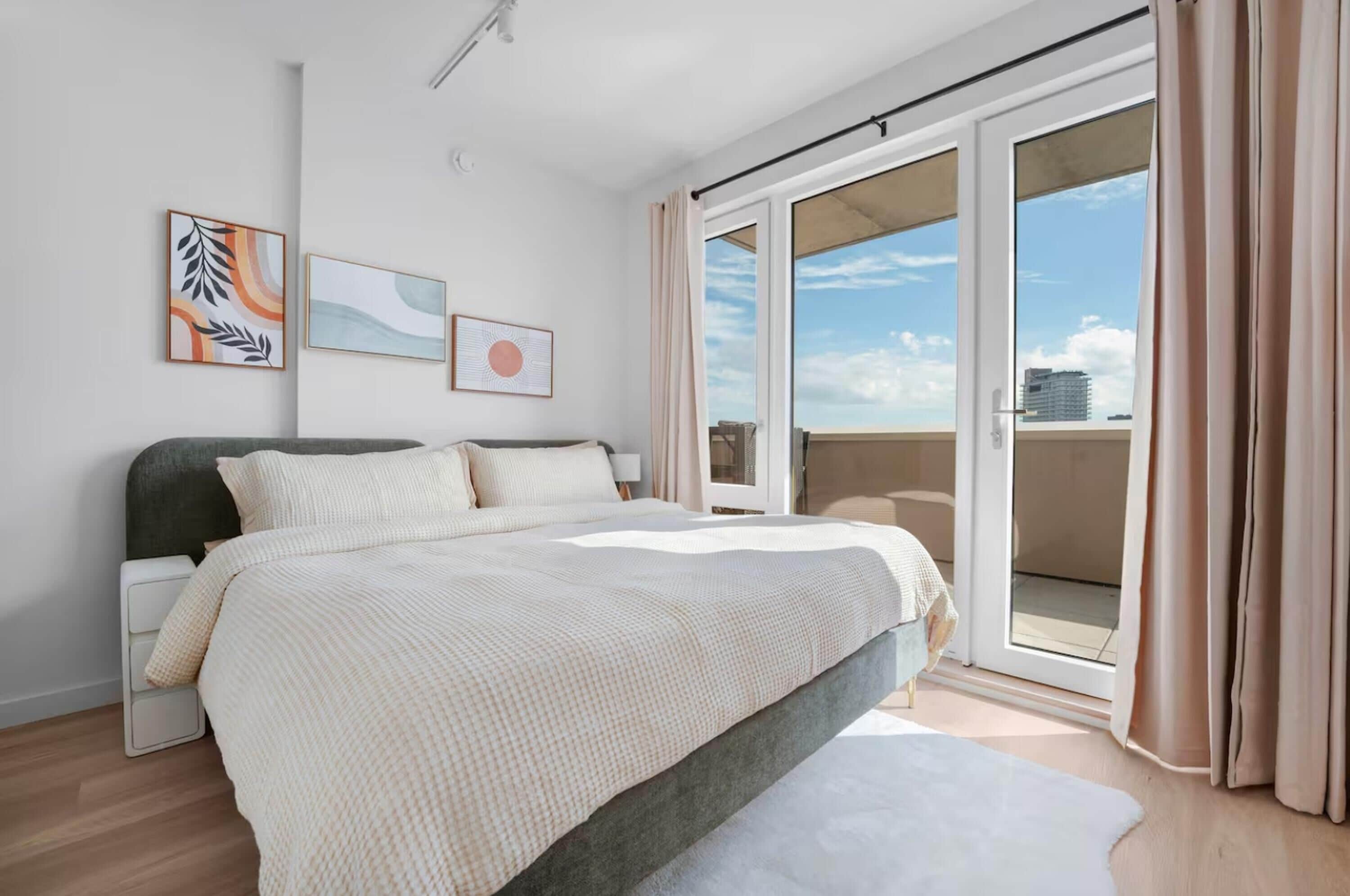 Premium Penthouse, 3 Bedrooms, Balcony