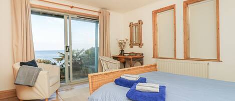 3 室のベッドルーム、客室ごとに異なる装飾、客室ごとに異なるインテリア、WiFi (無料)