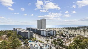 Exterior - Cozy 2-bedroom  2 Bath condo Ocean View with countless Amenities. (Myrtle Beach)