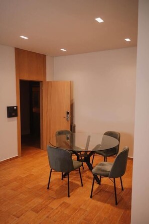 Suite, Balcony, Pool View | Dining - Hotel ehden (Ehden)