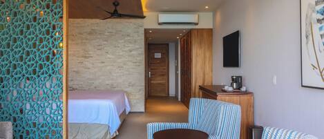 Platinum King Junior Suite | มินิบาร์, ตู้นิรภัยในห้องพัก, Wi-Fi ฟรี, ผ้าปูที่นอน