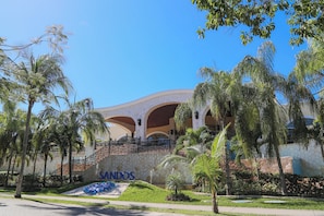 Exterior - Platinum Tower at Sandos Playacar All Inclu (Playa del Carmen)