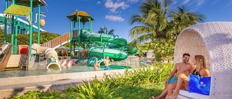 8 outdoor pools, pool umbrellas, pool loungers