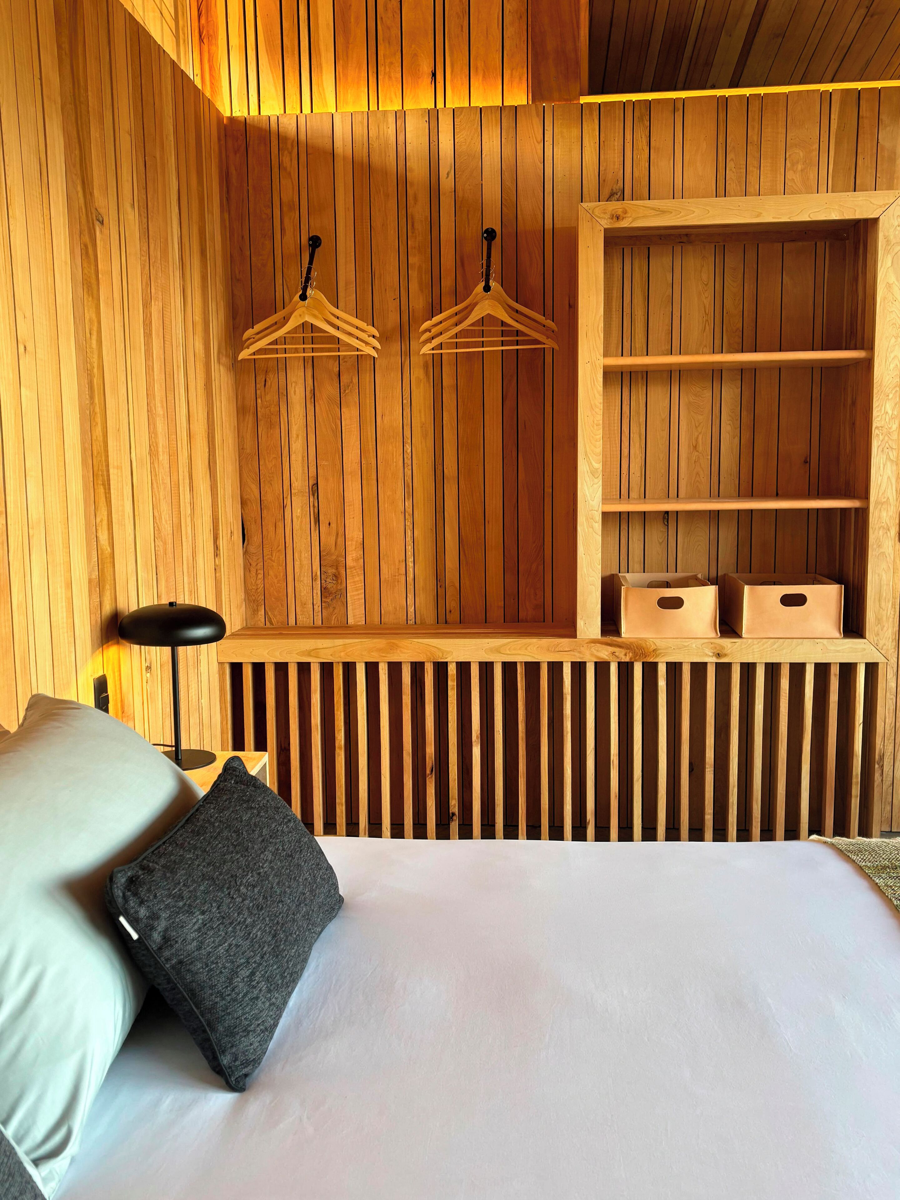 Deluxe Double or Twin Room, Mountain View | In-room safe, desk