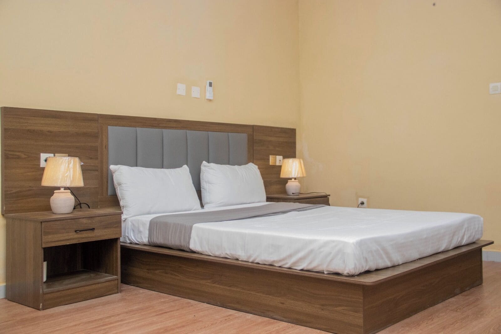 1 soverom, strykejern/-brett, wi-fi og sengetøy