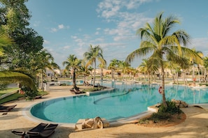3 outdoor pools - TAN Residences at Fishing Lodge (Punta Cana)