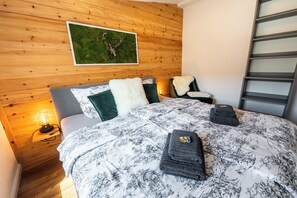 1 slaapkamer, een strijkplank/strijkijzer, wifi, beddengoed