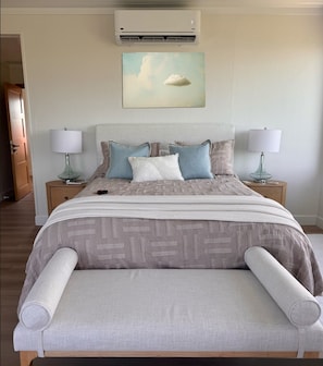 4 bedrooms, WiFi, bed sheets, wheelchair access