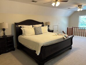 5 bedrooms, iron/ironing board, WiFi, bed sheets - Masters/Pool/Gated golf community/family-friendly/5mi to Augusta National (Augusta)