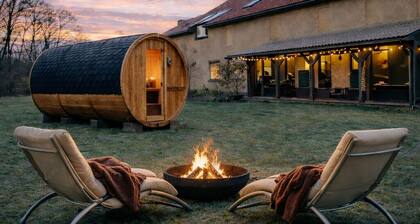 Exklusives Ferienhaus mit privater Fasssauna – Ruhe & Natur