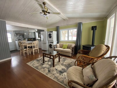 Chalet by the river - Nature, paddle, campfire and water view