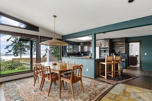 Dining - Secluded Water & Mountain View Retreat with Sauna (Oak Harbor)