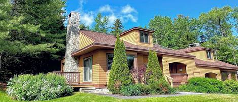 Villa (3 Bedrooms) | Front of property