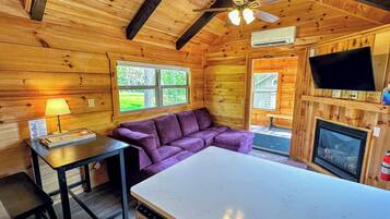 House (1 Bedroom) | Interior