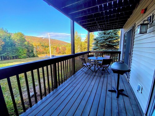 SC4 Ski Slope Views! Bretton Woods Condo