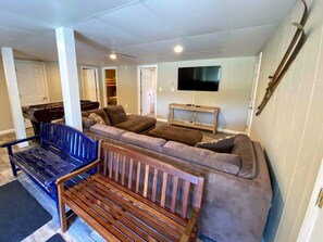 Huvila (4 Bedrooms) | Sisätilat