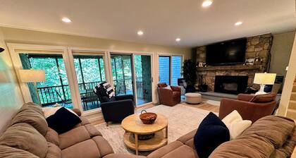 RB8 Luxury Bretton Woods Ski-in