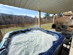 Interior - SH4 Bretton Woods Condo With Hot Tub, Next to Skiing and Mt Washington Hotel, ski Slopes Views! (Bretton Woods)