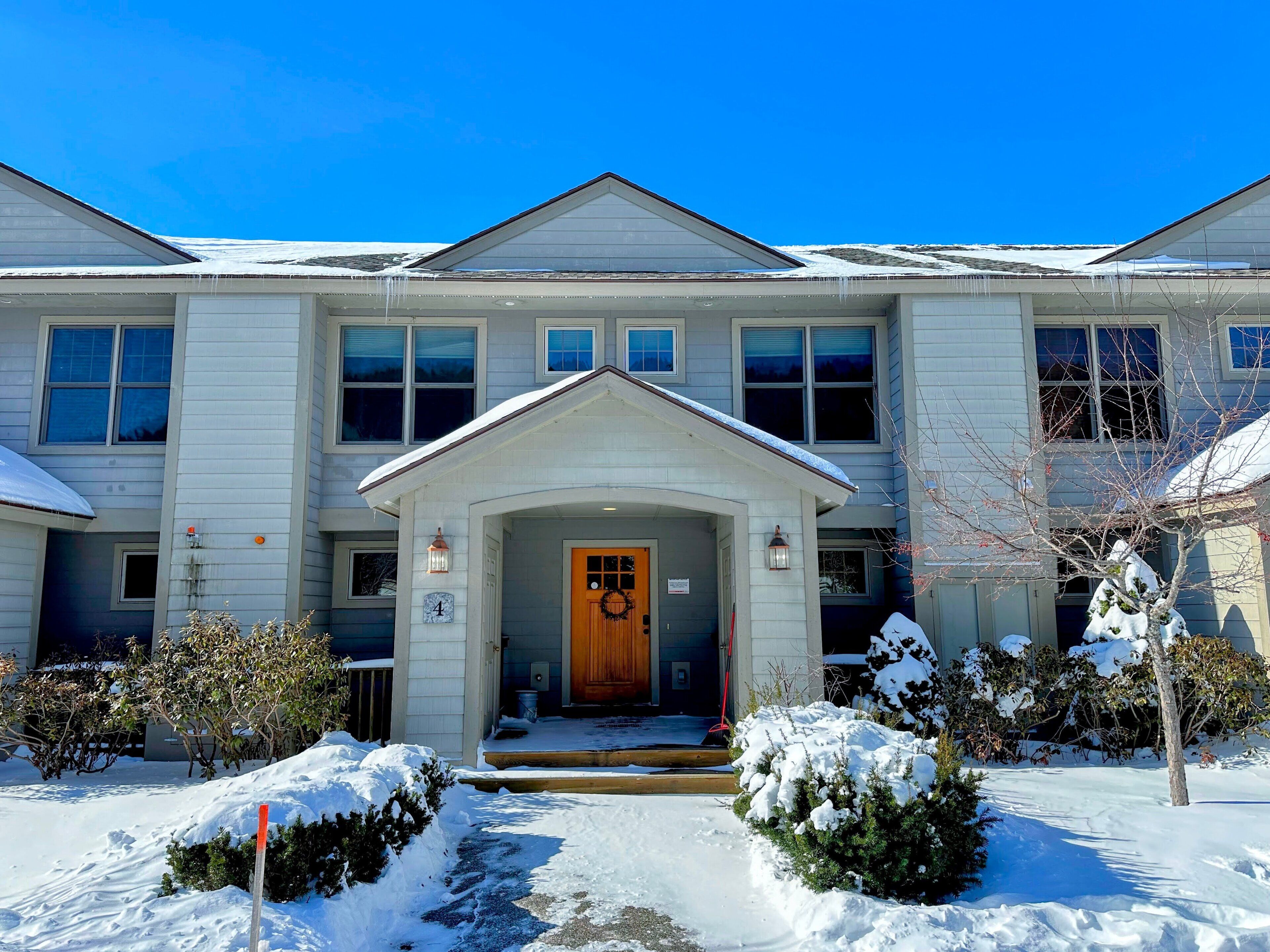 Villa (4 Bedrooms) | Front of property