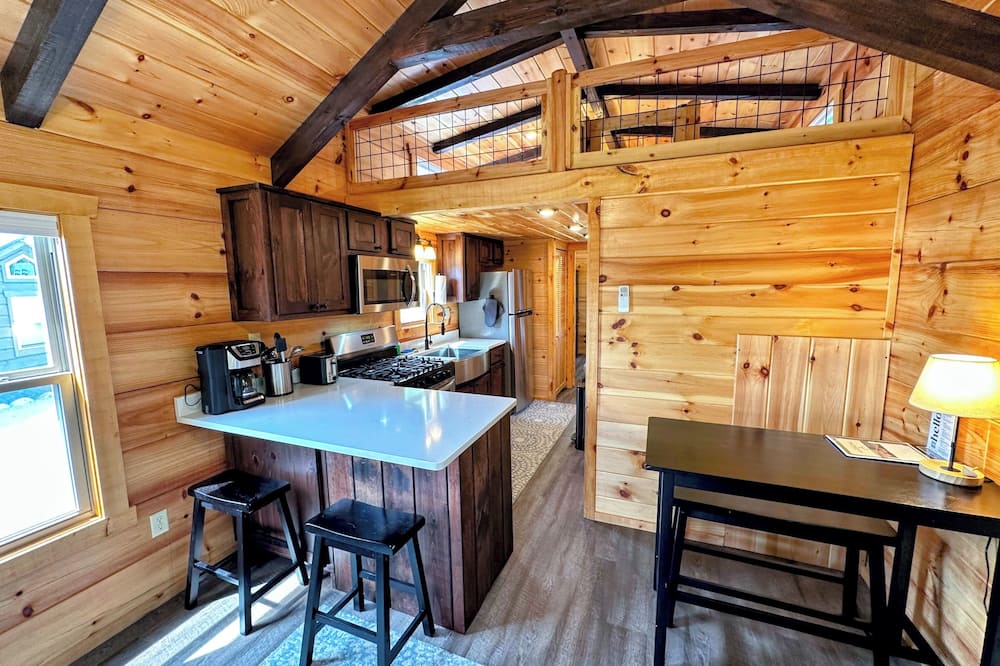 Bmv6 Tiny Home Topline